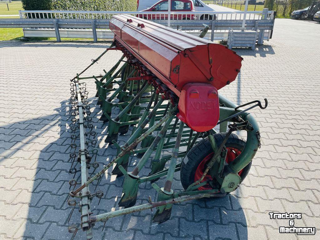 Seedbed combination Nodet nokkenrad zaaimachine