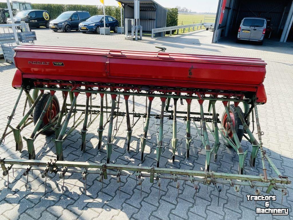 Seedbed combination Nodet nokkenrad zaaimachine