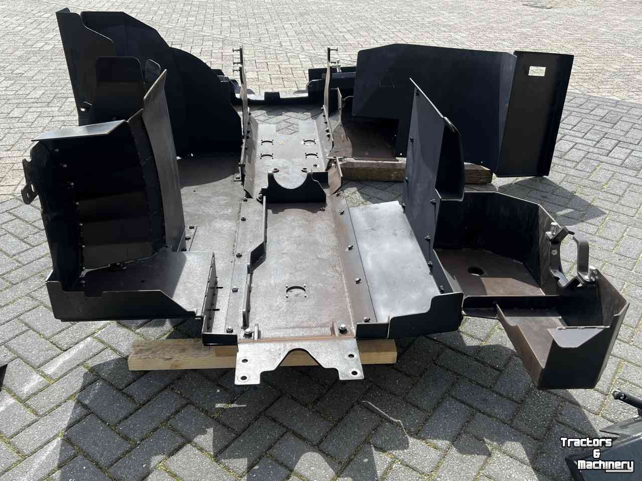 Tractor New Holland THANHOFER BOSBOUW afscherming T6.xxx