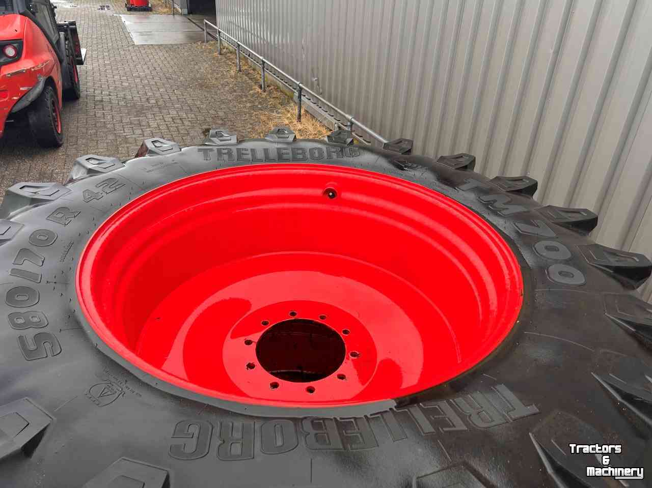 Wheels, Tyres, Rims & Dual spacers Trelleborg 580/70R42 wielen 2 stuks