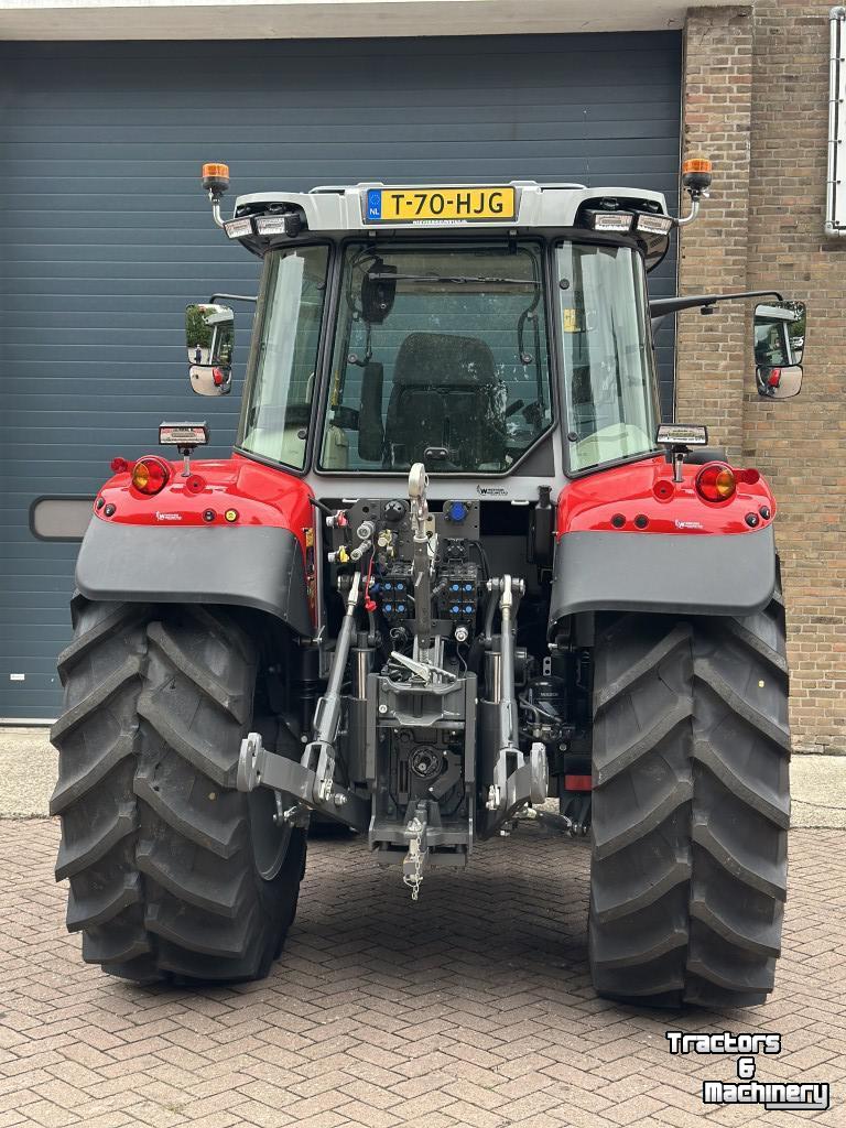 Tractor Massey Ferguson 5S.135 Dyna-6 Exclusive