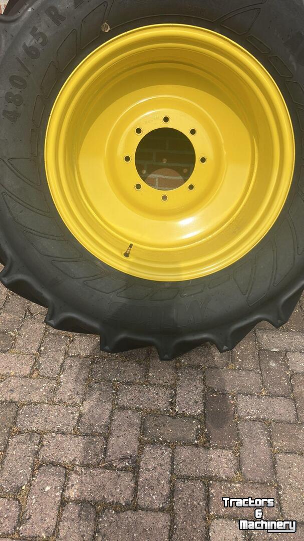 Wheels, Tyres, Rims & Dual spacers Mitas AC65 480/65R28