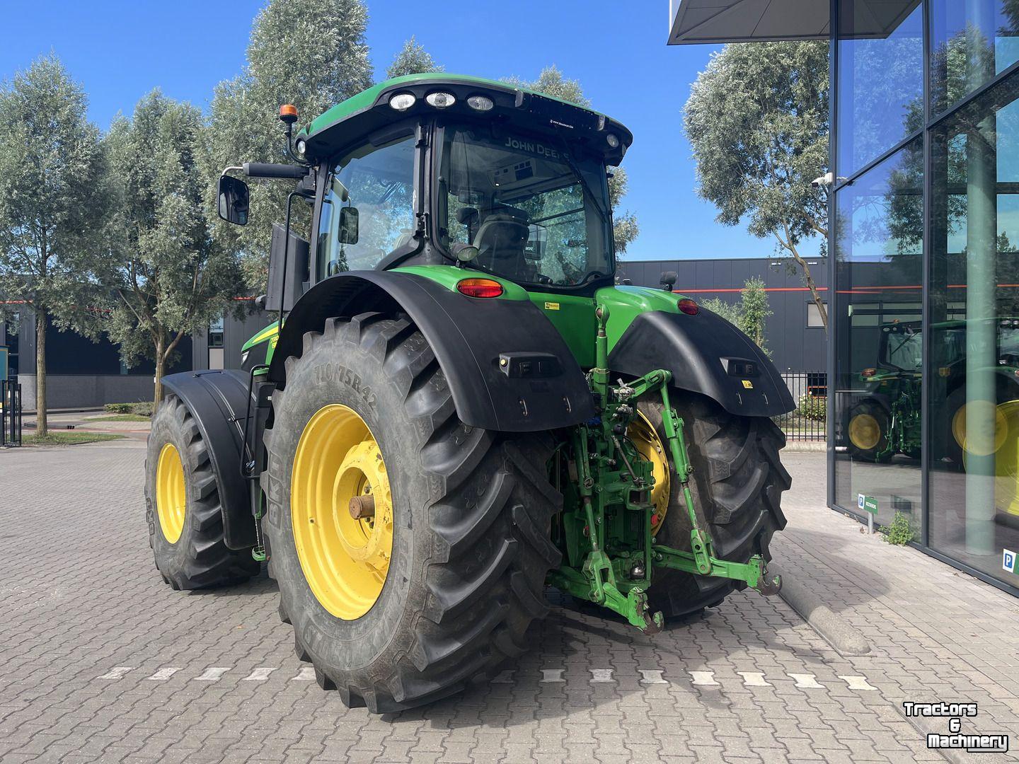 Tractor John Deere 7310R