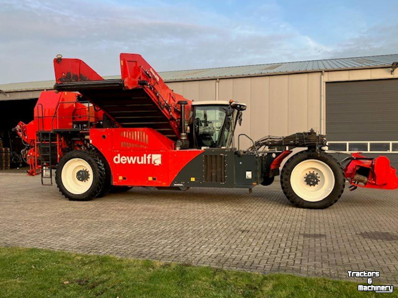 Potato harvester Dewulf RA3060