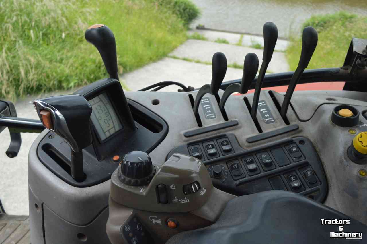 Tractor Case-IH mxu 135