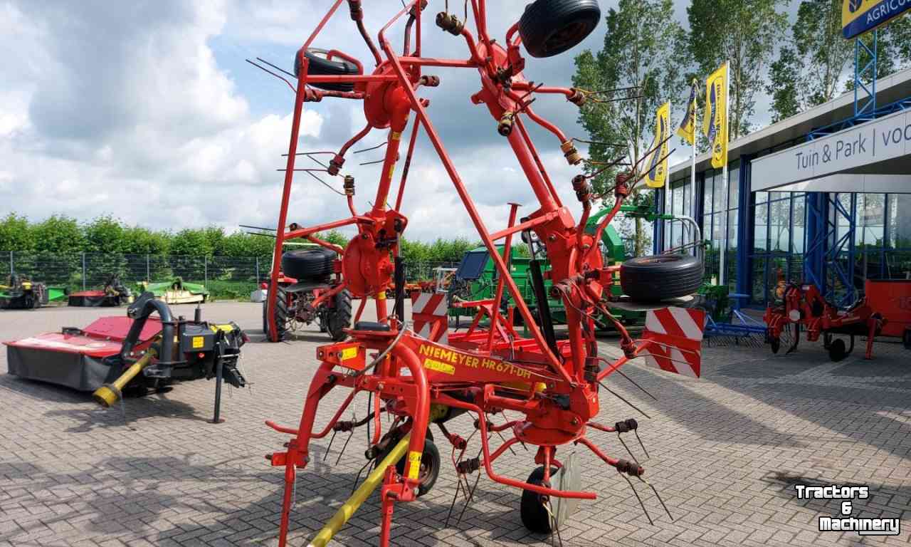 Tedder Niemeyer HR 671-DH Schudder