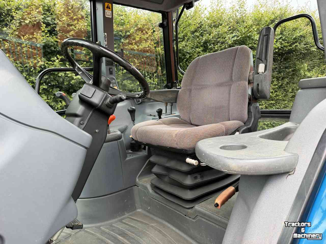Tractor New Holland TS100