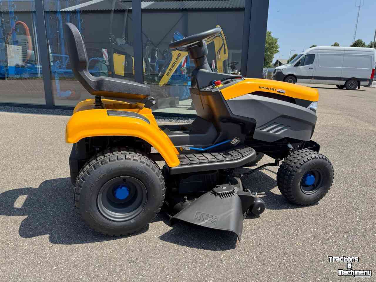 Ride-on mower Stiga Tornado 598E