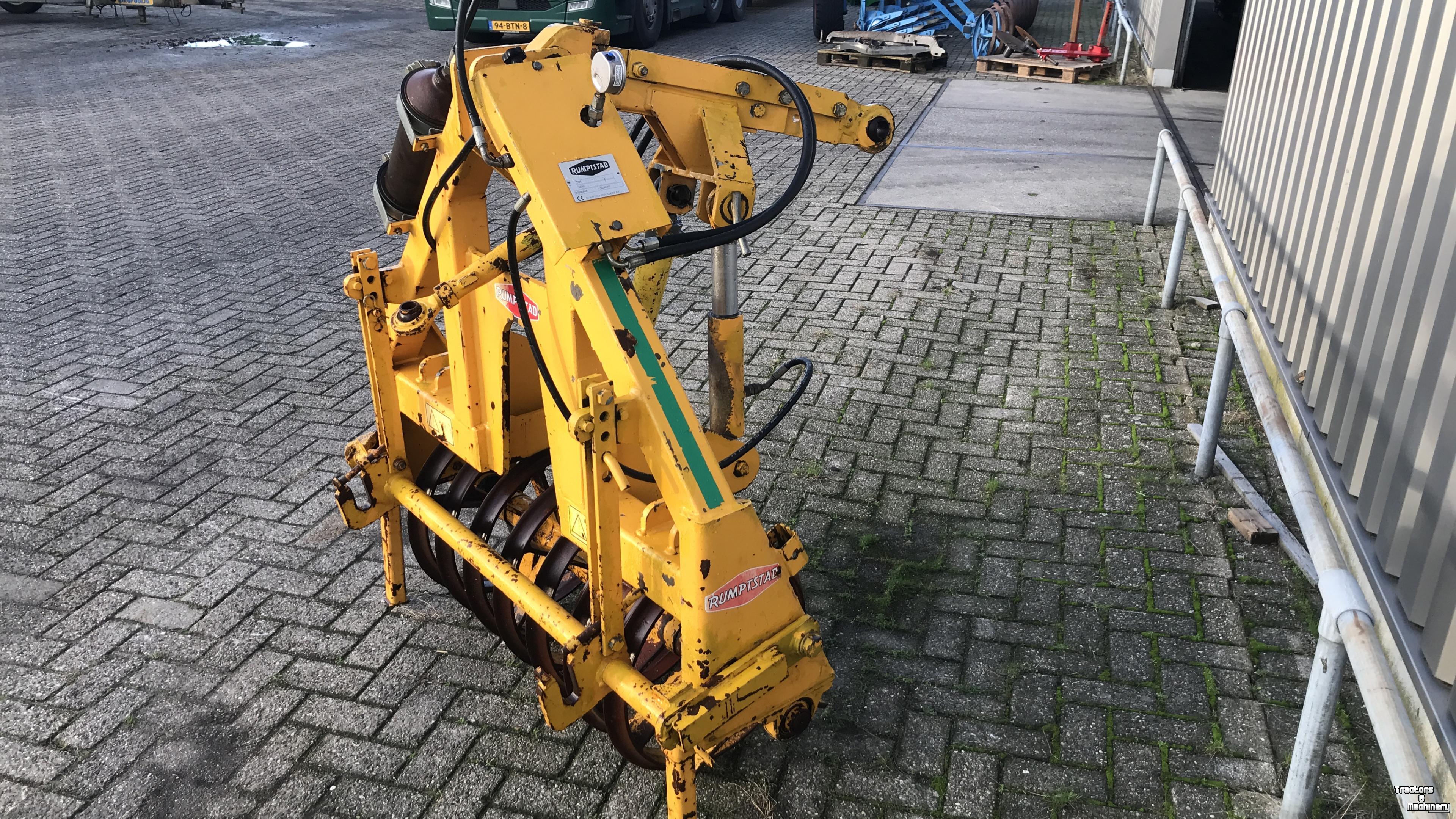 Furrow presses Rumptstad Rumptstad frontpakker