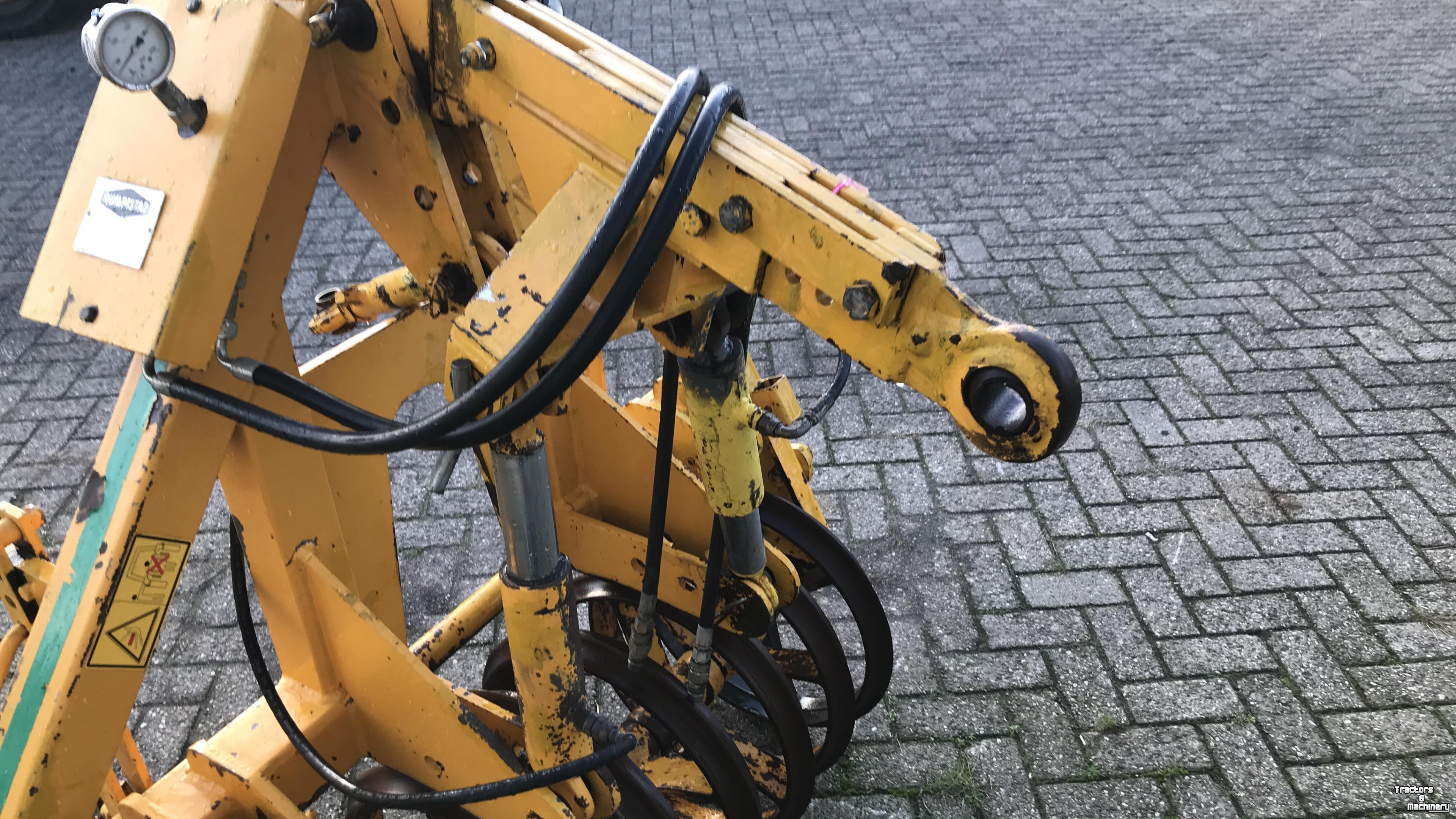 Furrow presses Rumptstad frontpakker