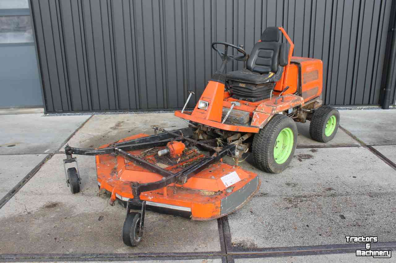 Ride-on mower Kubota F2400 diesel frontmaaier zitmaaier cirkelmaaier Votex Piccolo 180K maaidek