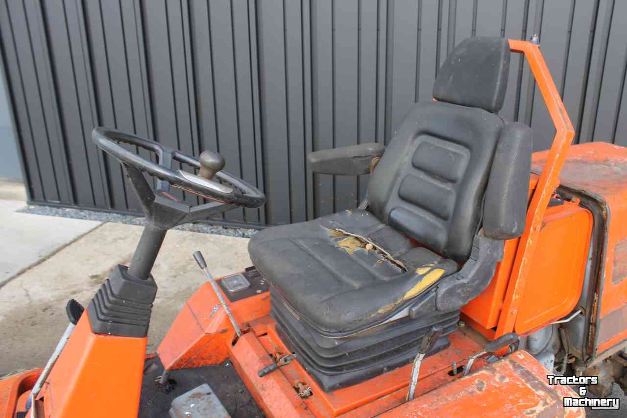 Ride-on mower Kubota F2400 diesel frontmaaier zitmaaier cirkelmaaier Votex Piccolo 180K maaidek