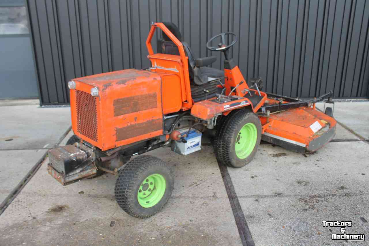 Ride-on mower Kubota F2400 diesel frontmaaier zitmaaier cirkelmaaier Votex Piccolo 180K maaidek