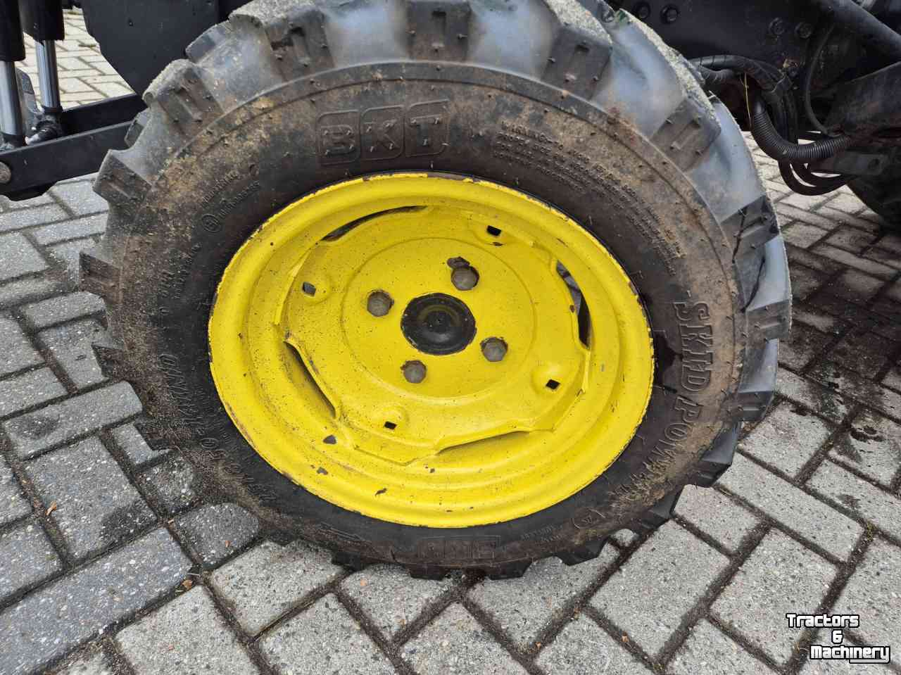 Tractor John Deere 2520