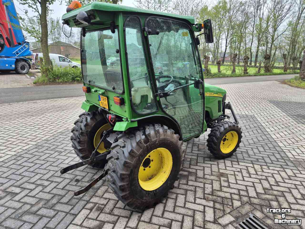 Tractor John Deere 2520