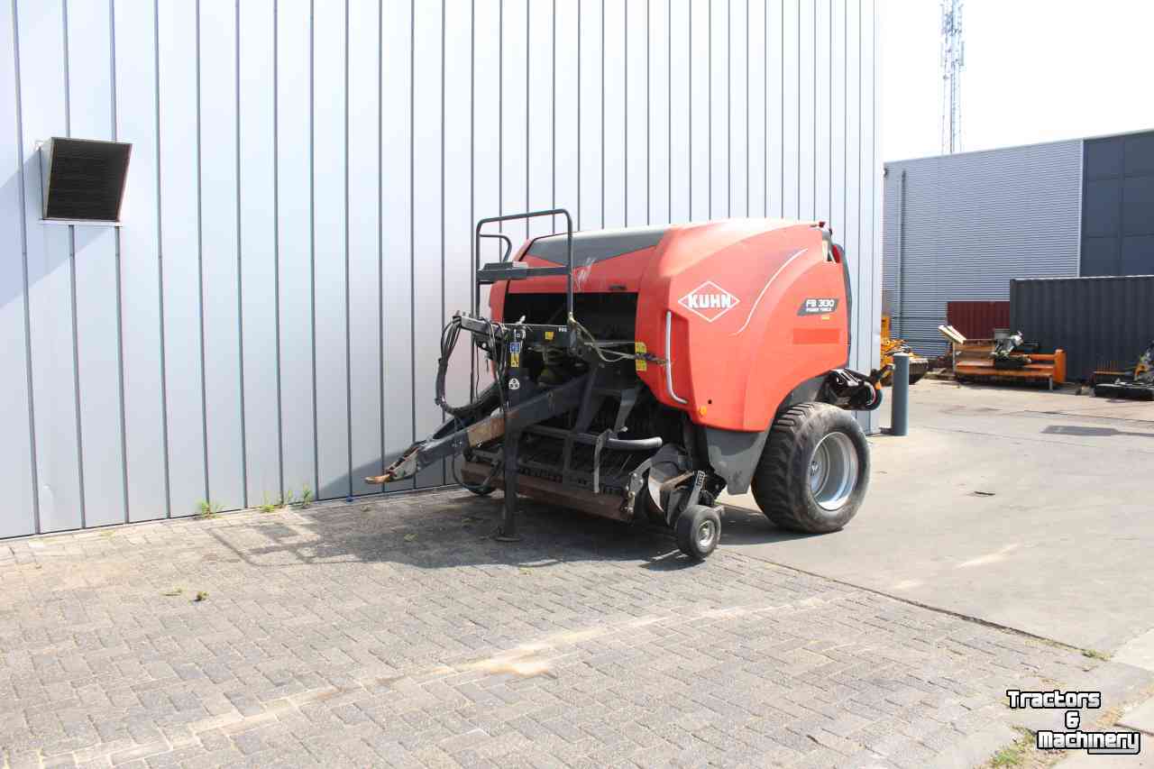 Balers Kuhn FB 3130 balenpers