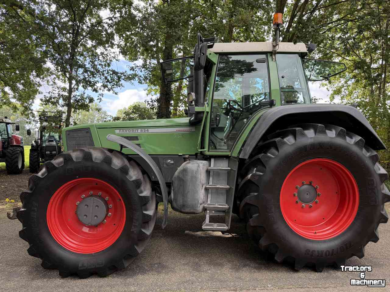 Tractor Fendt Favorit 824 Turboshift