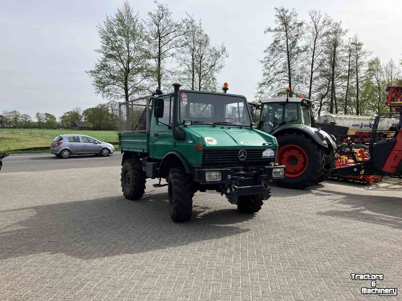 Tractors Unimog U 1000