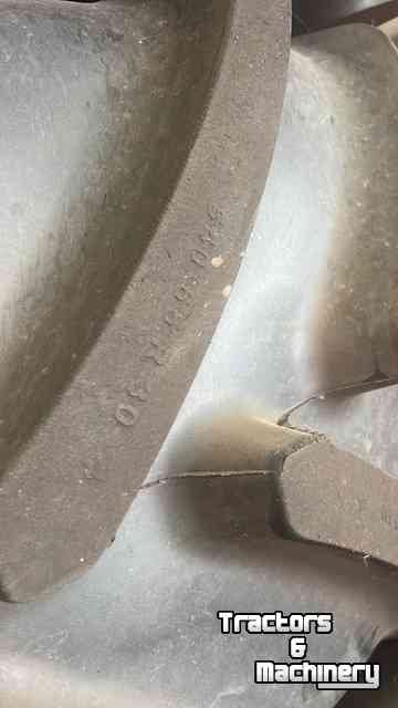Wheels, Tyres, Rims & Dual spacers Michelin 540/65- r 30  - 650 /65 - 42
