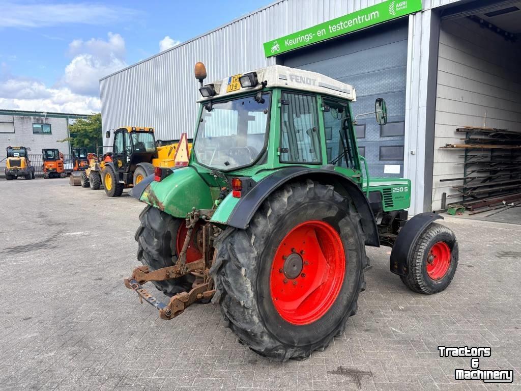 Tractor Fendt 250S