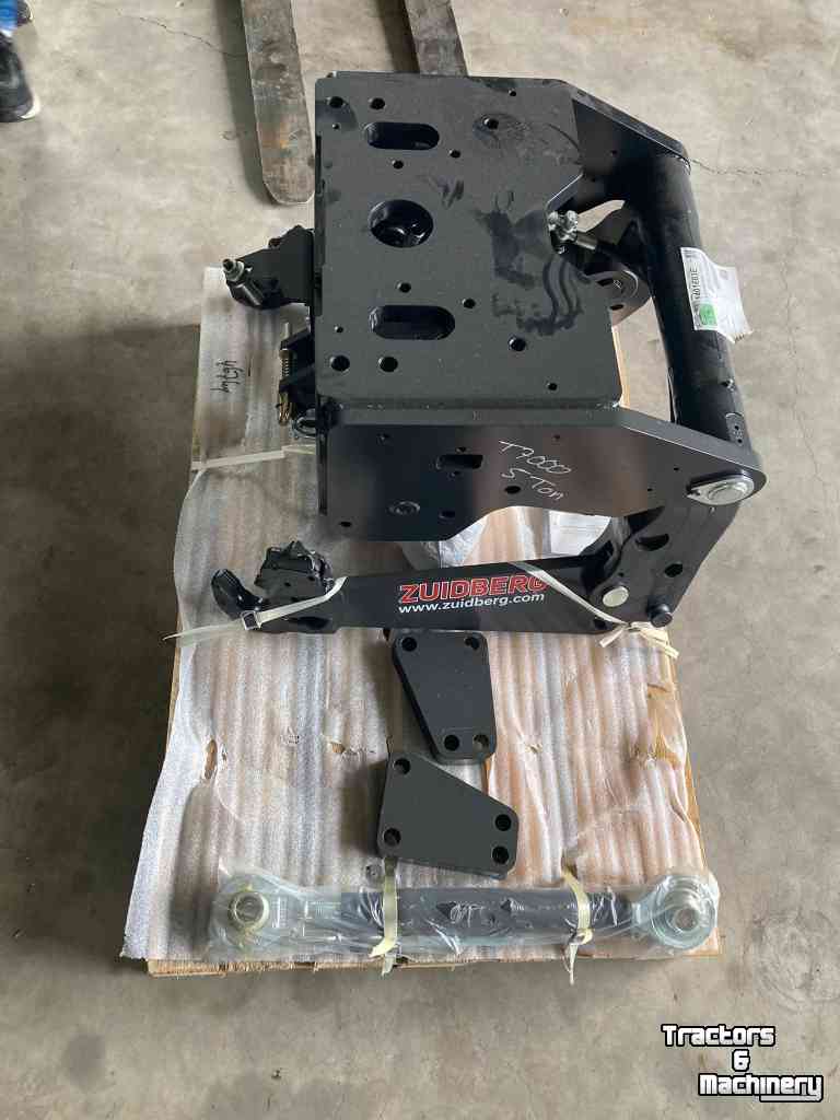 Front-hitch & Pto Zuidberg T7 / T7000 LWB frontheft
