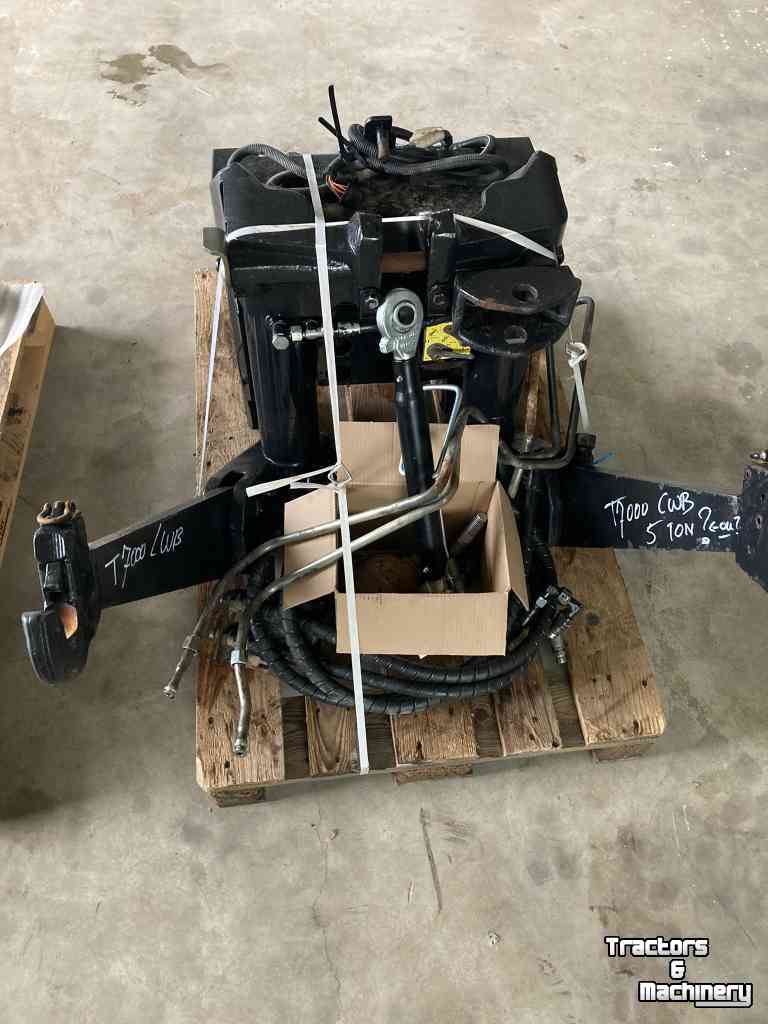 Front-hitch & Pto Zuidberg T7 / T7000 LWB frontheft