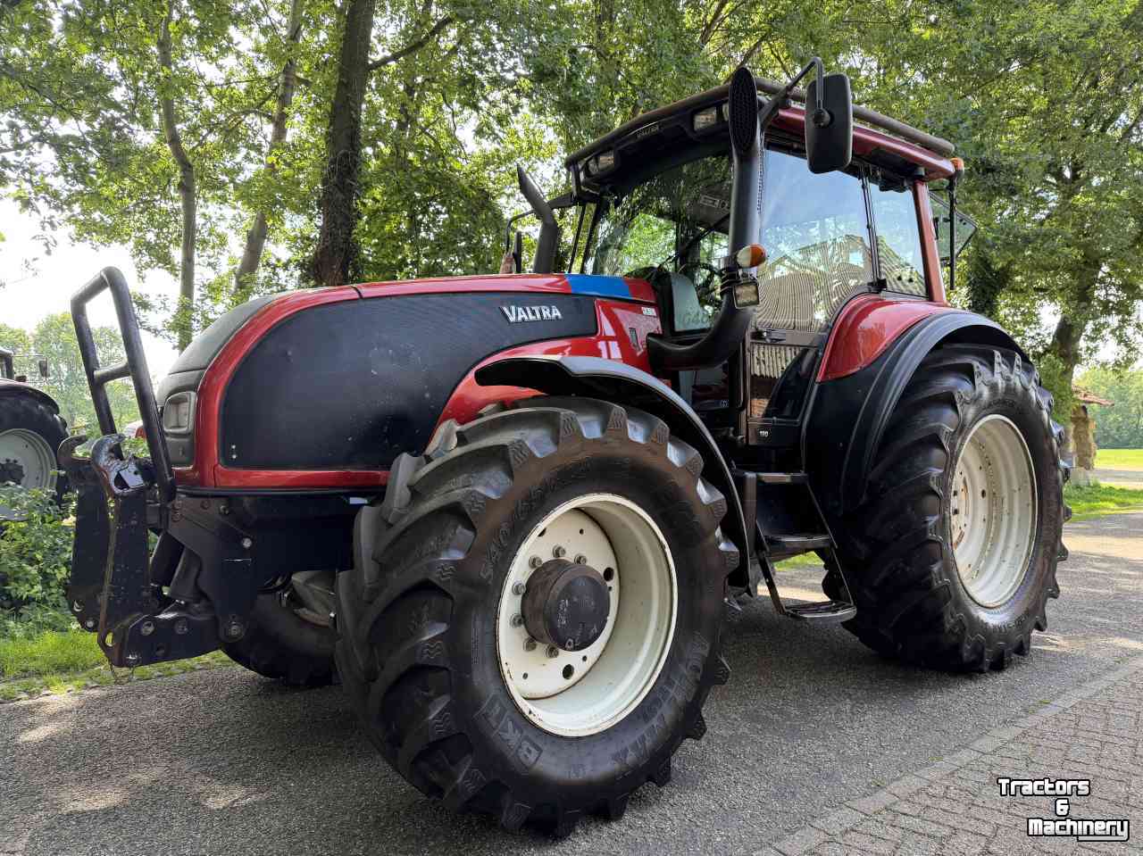 Tractor Valtra T190