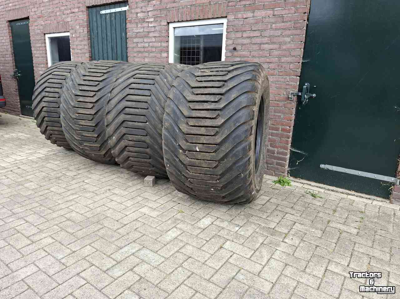 Wheels, Tyres, Rims & Dual spacers BKT BKT 700/50-26.5 dumper/kipper/ladewagen/raapwagen banden