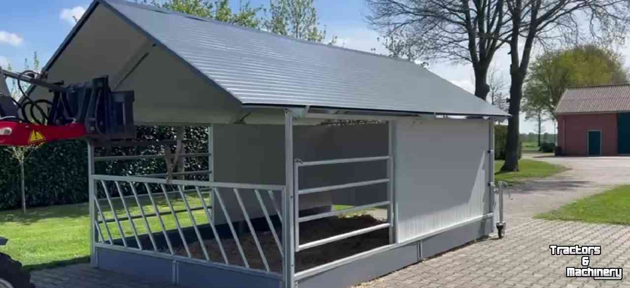 Calf hutches  Groot Kalverhok