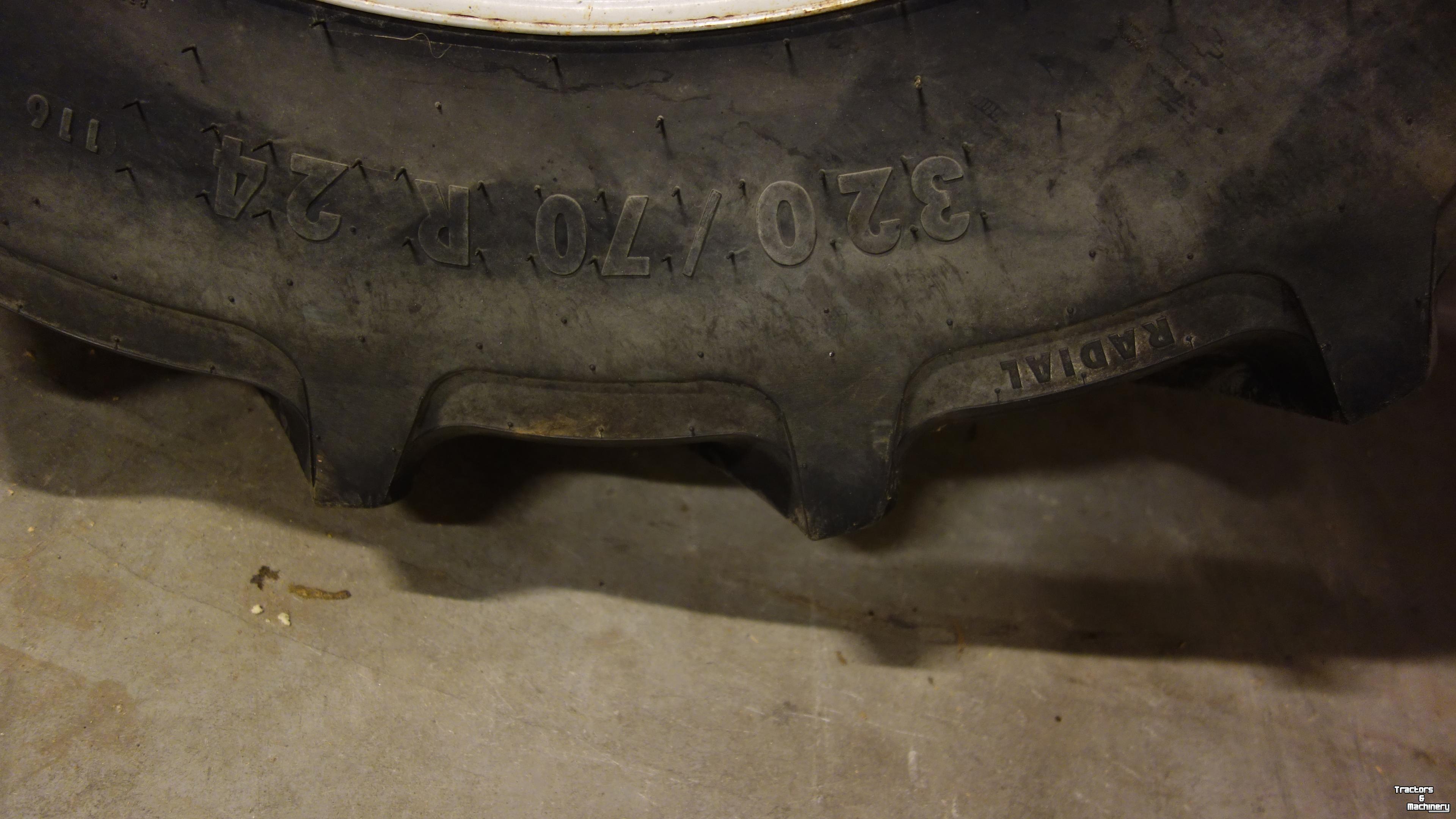 Wheels, Tyres, Rims & Dual spacers Mitas MITAS 320/70R24 MITAS WIEL