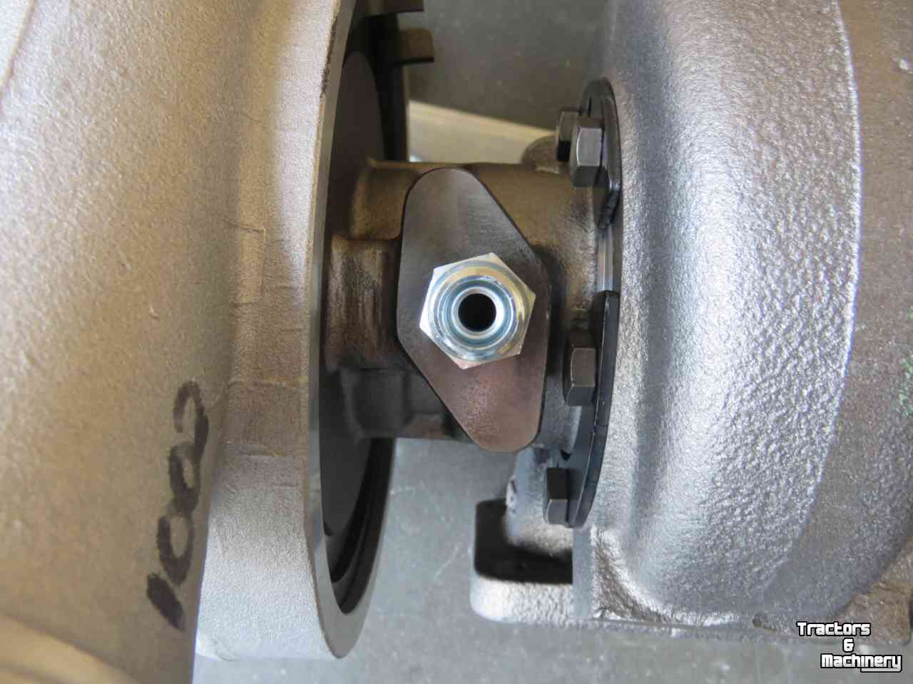 Excavator tracks Case TURBO HOLSET Parts nr:504091186