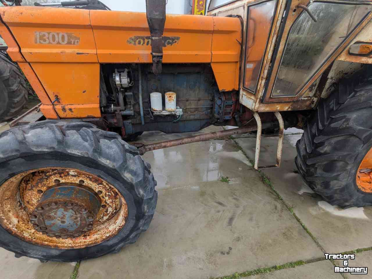 Tractor Fiat 1300 DT