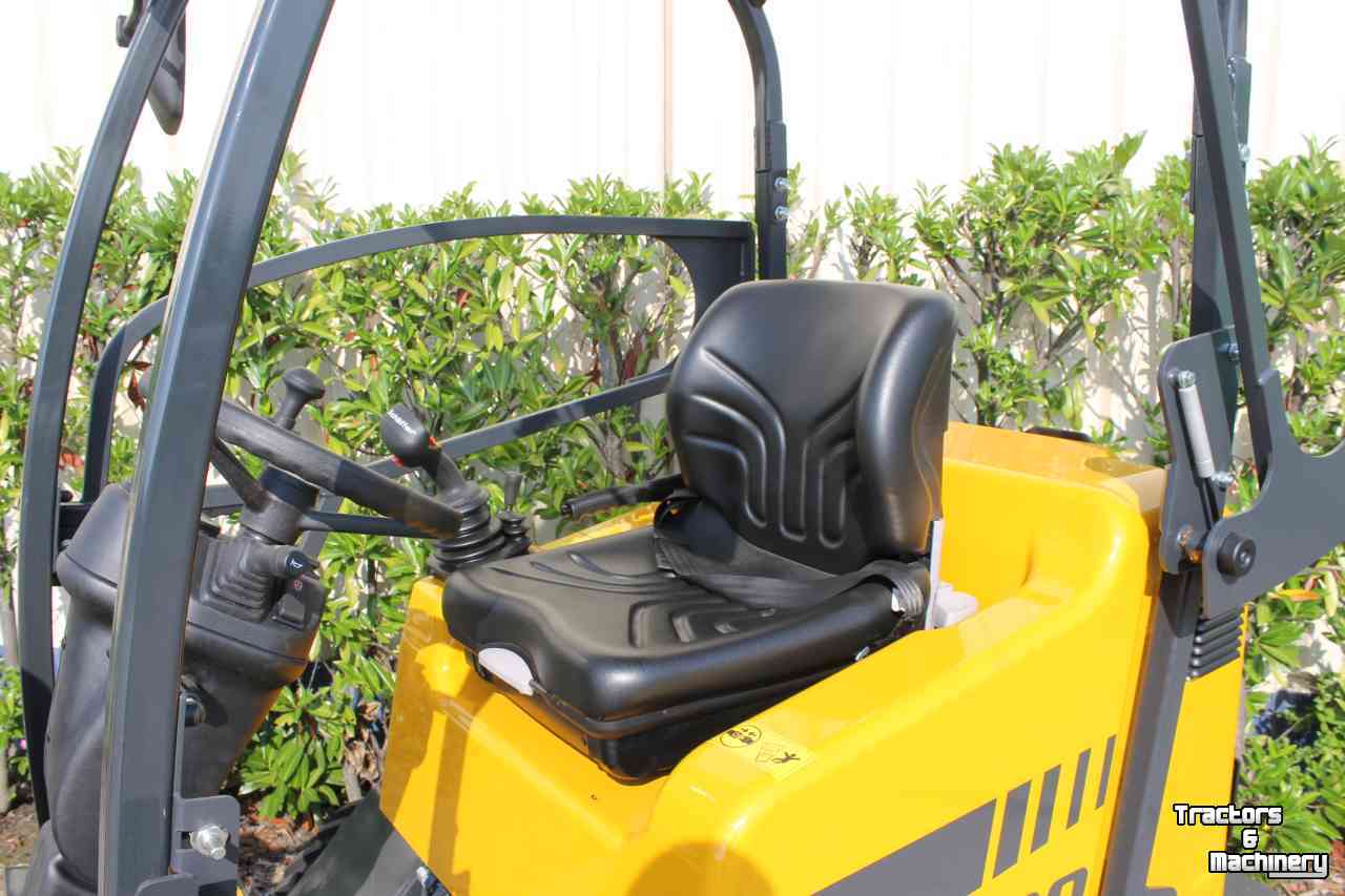 Wheelloader Schäffer 2430 minishovel shovel wiellader gele bouwmachinelijn
