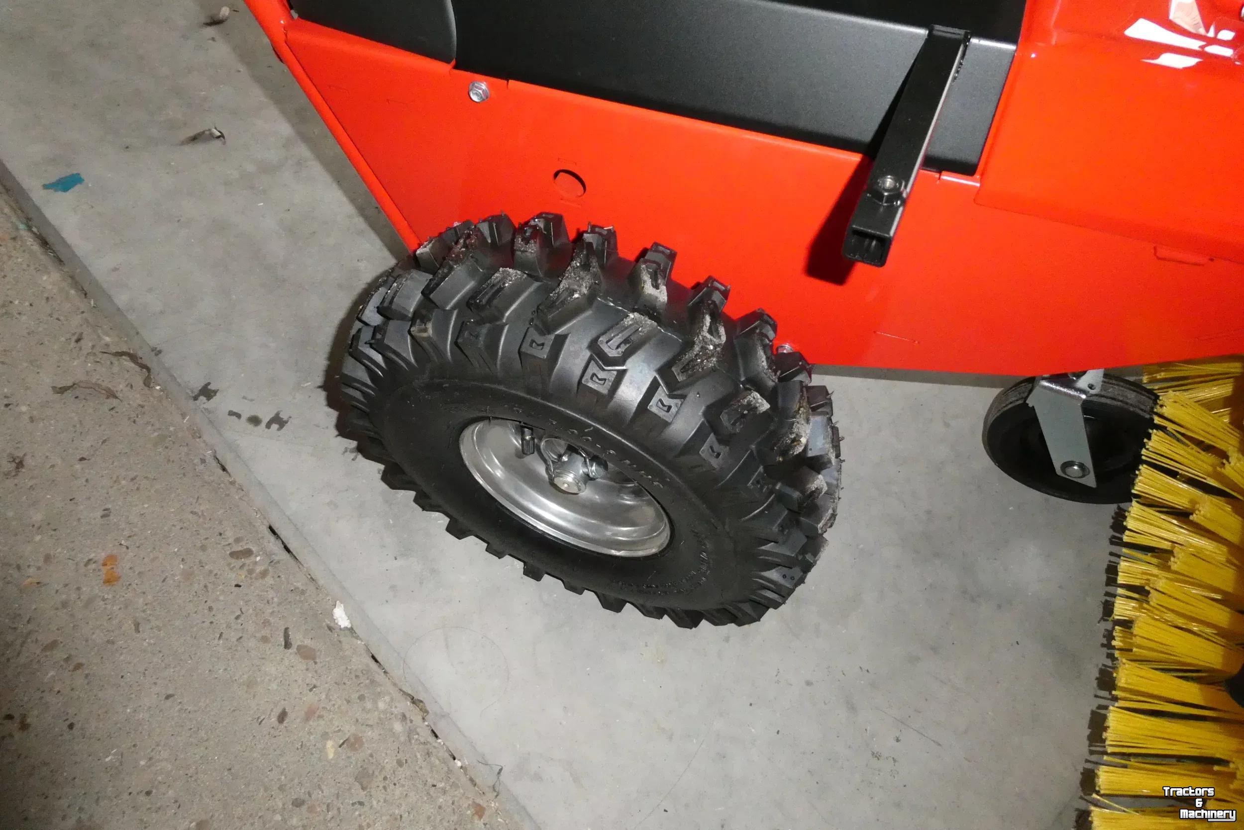 Sweeper Meclean Frontsweep Pro 82 zelfrijdend