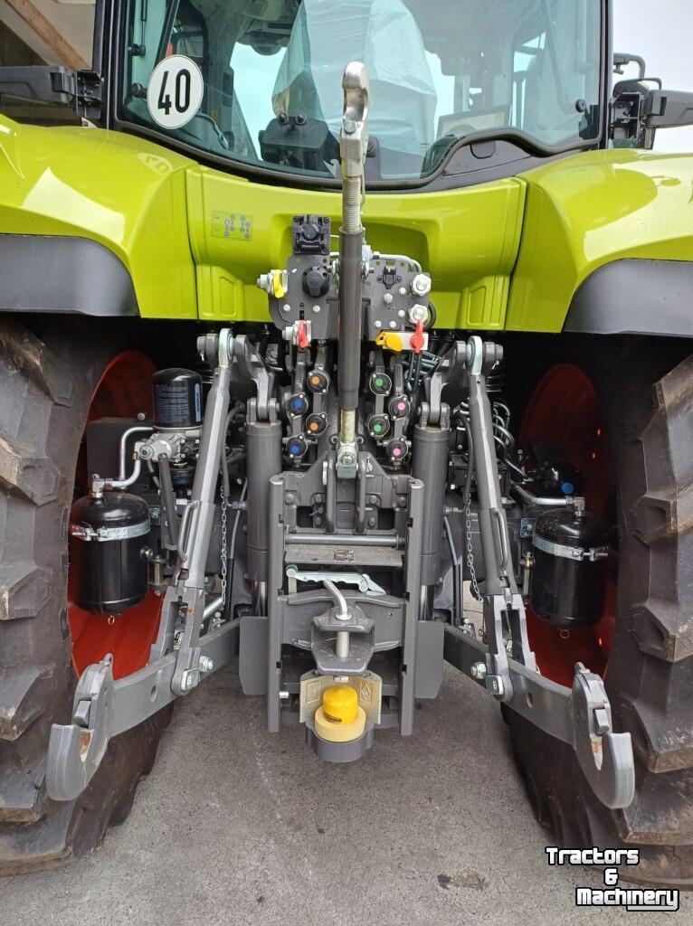 Tractor Claas Arion 660