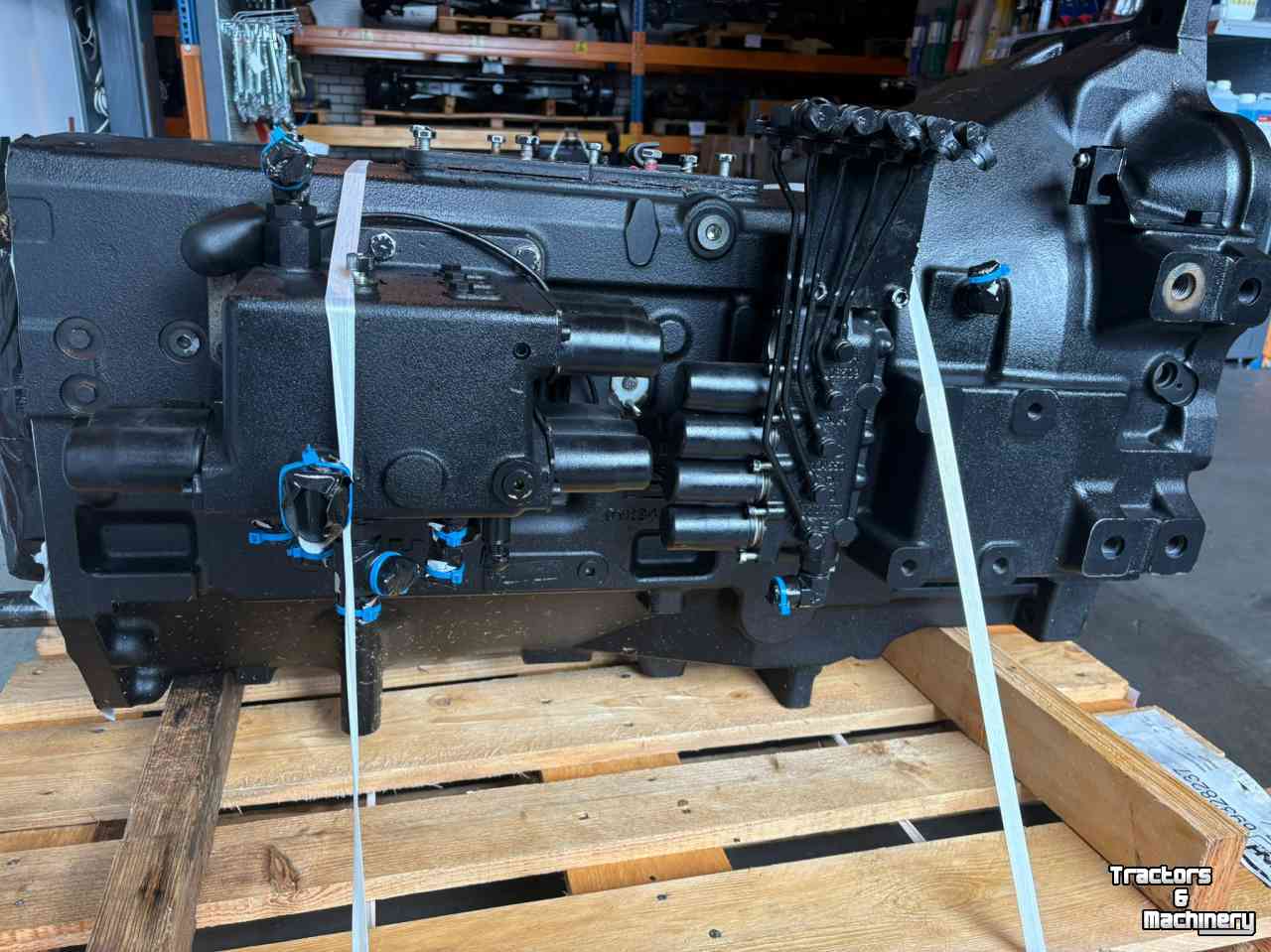 Diverse new spare-parts New Holland T7 SWB