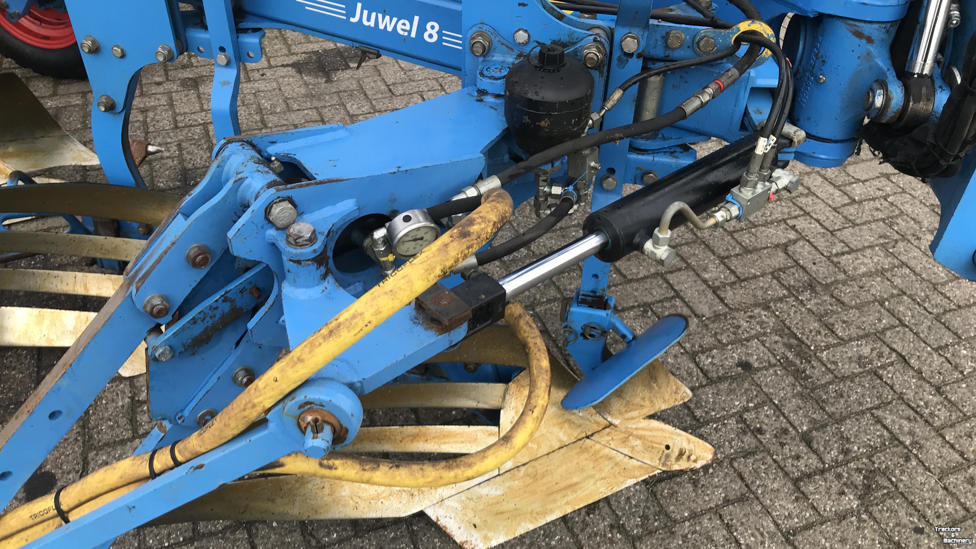 Ploughs Lemken Juwel 8 V 4+1 N100 met Flexpack