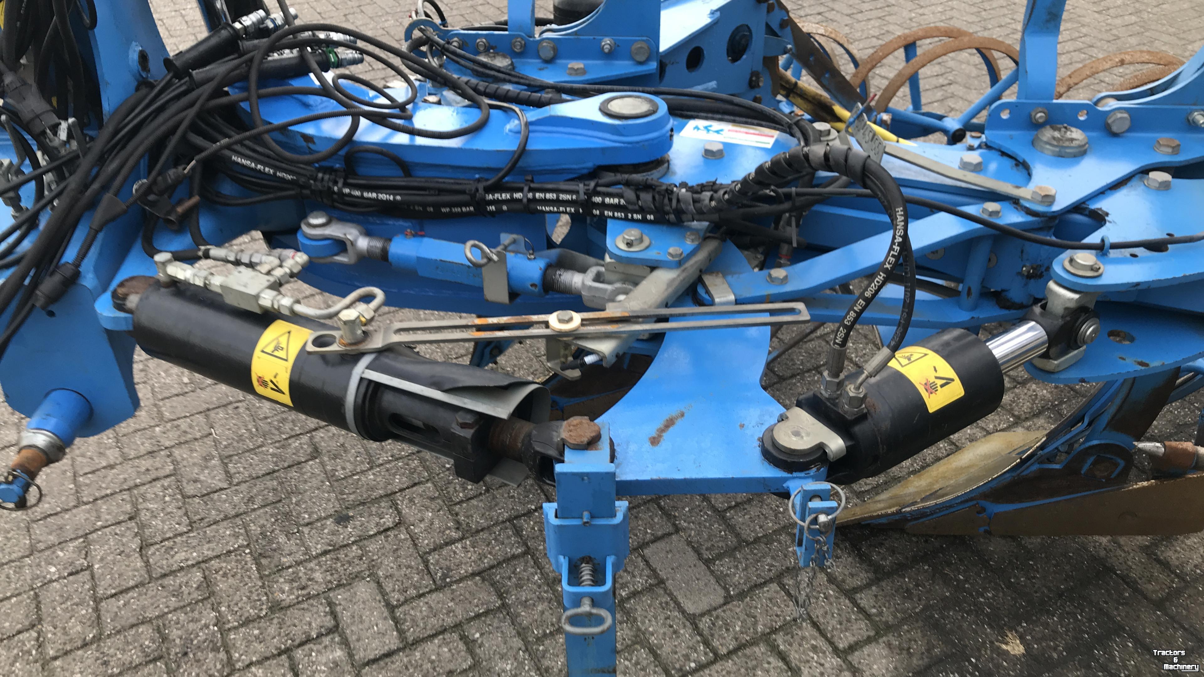 Ploughs Lemken Juwel 8 V 4+1 N100 met Flexpack