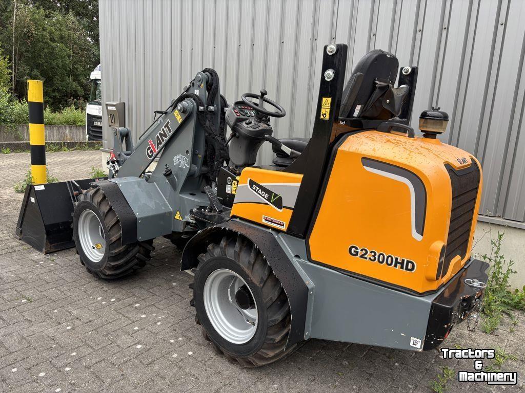 Wheelloader Giant G2300HD