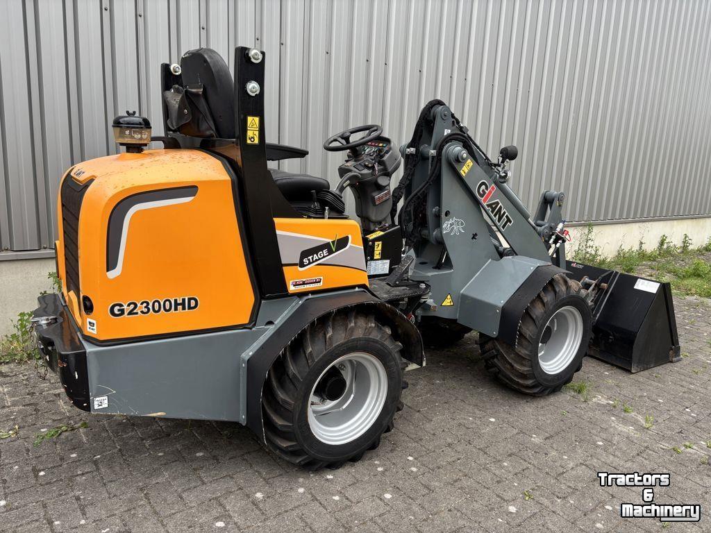 Wheelloader Giant G2300HD