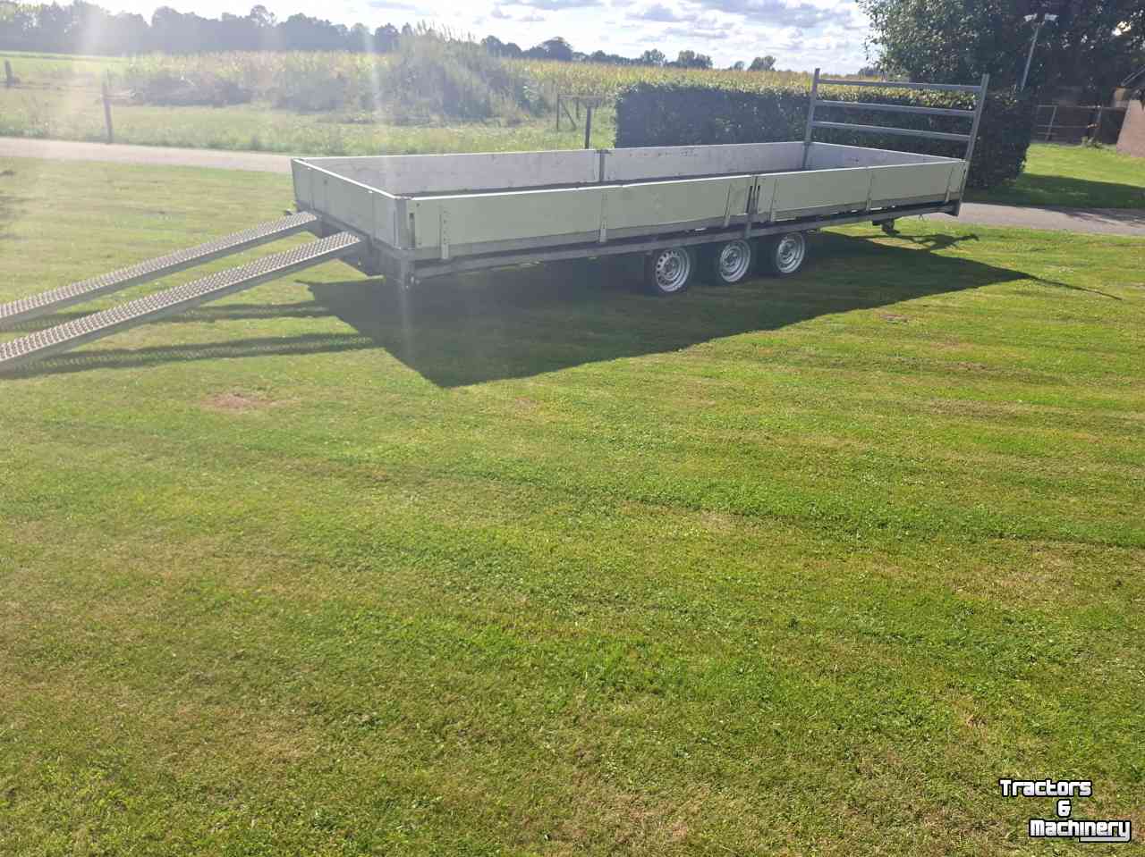 Car trailer up to 3500 Kg Hulco Hulco medax-3 203x611 aanhanger/machine transporter