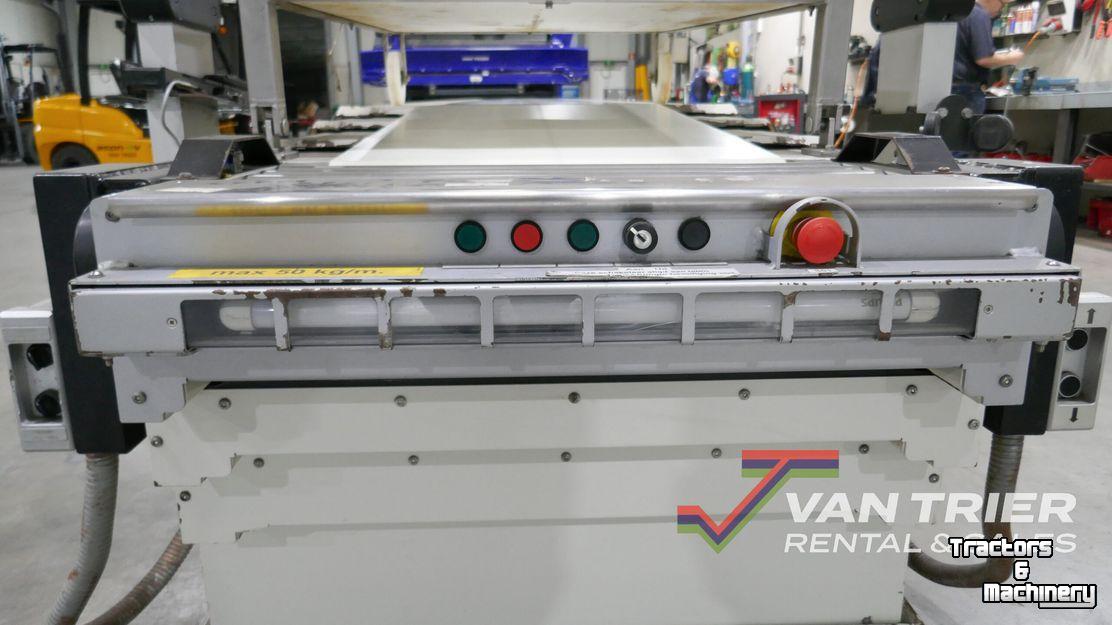 Elevator conveyor  Caljan CB4H Containerbelader