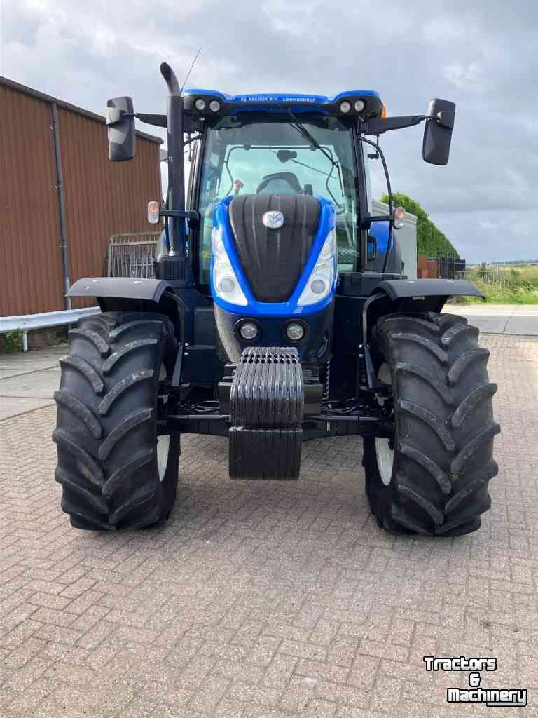 Tractor New Holland T 7.165 S Range Command Tractor