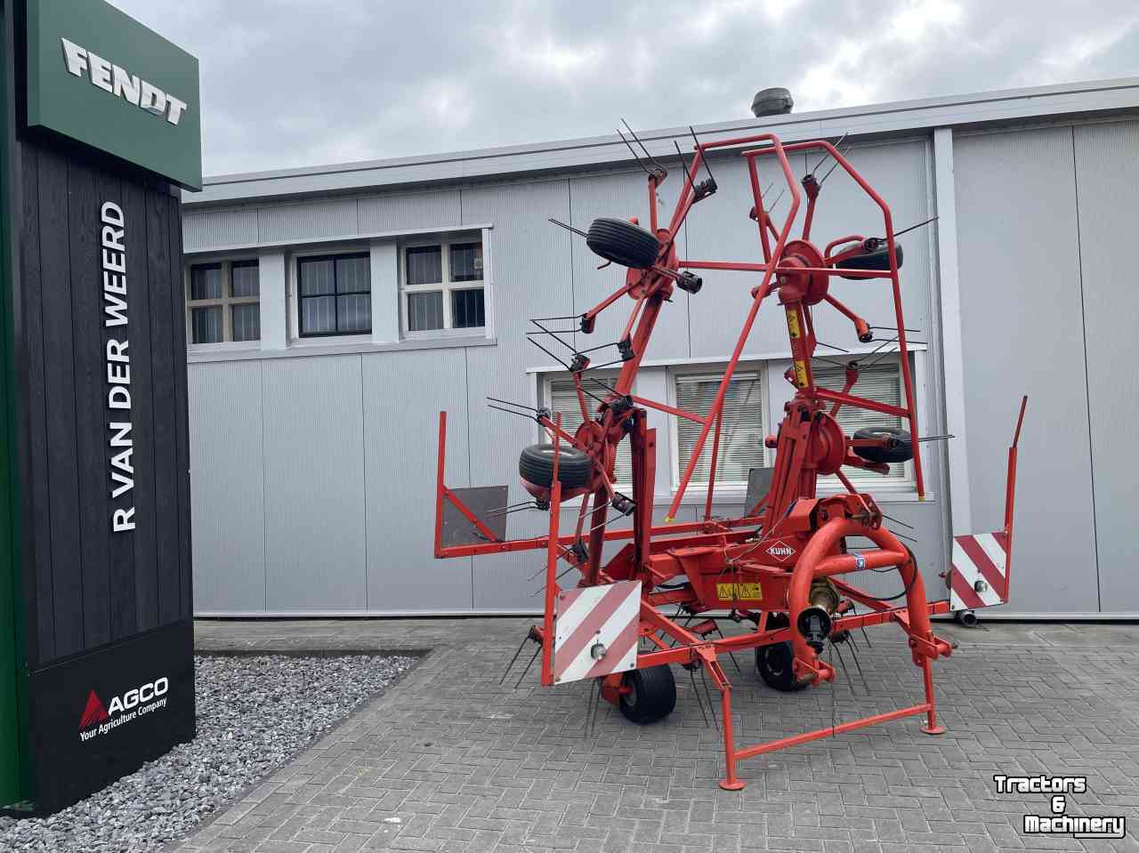 Tedder Kuhn GF 6401 MH schudder zeer netjes!!