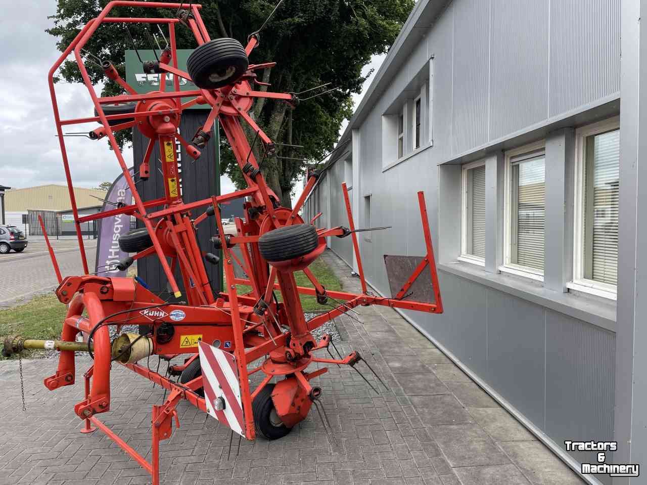 Tedder Kuhn GF 6401 MH schudder zeer netjes!!