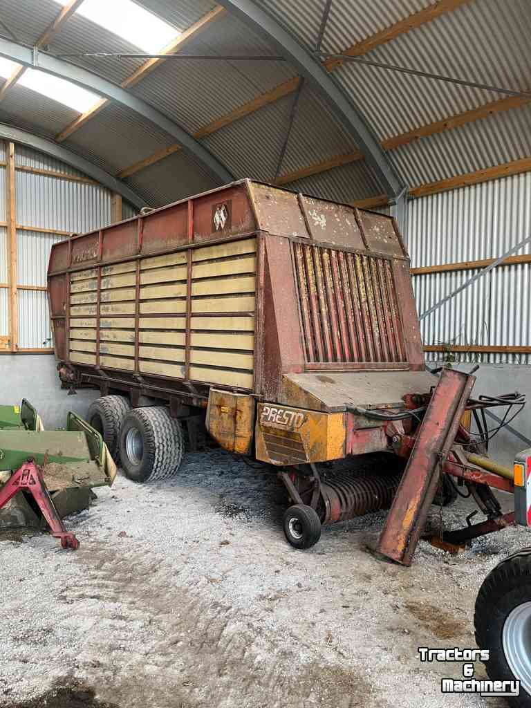 Self-loading wagon Miedema Presto
