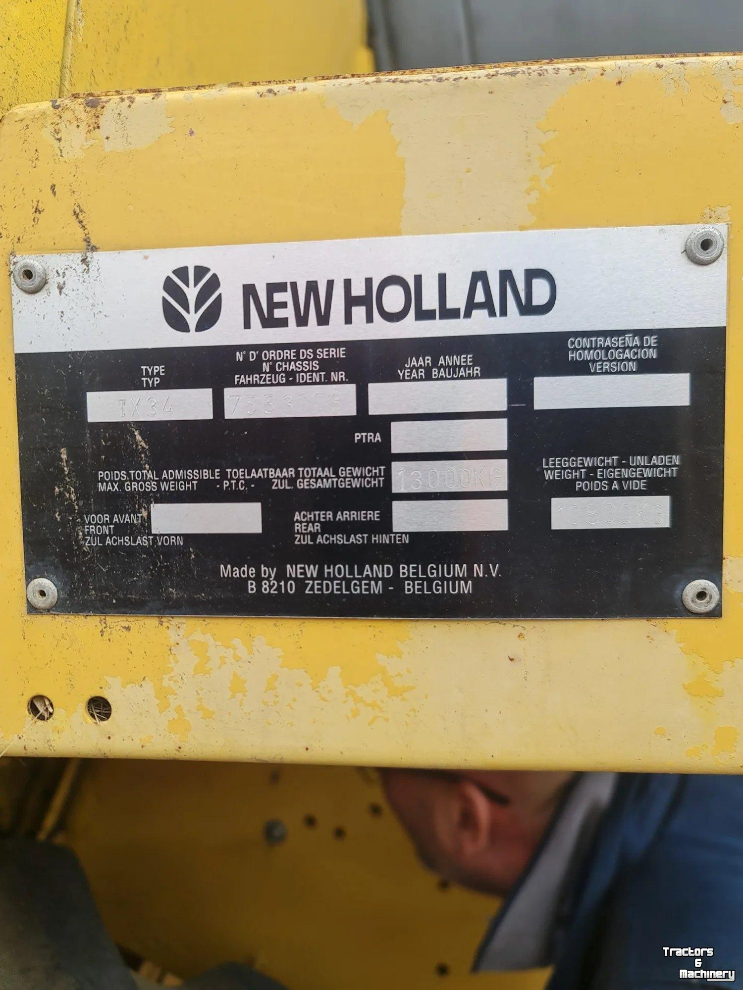 Combine New Holland TX34 MAAIDORSER