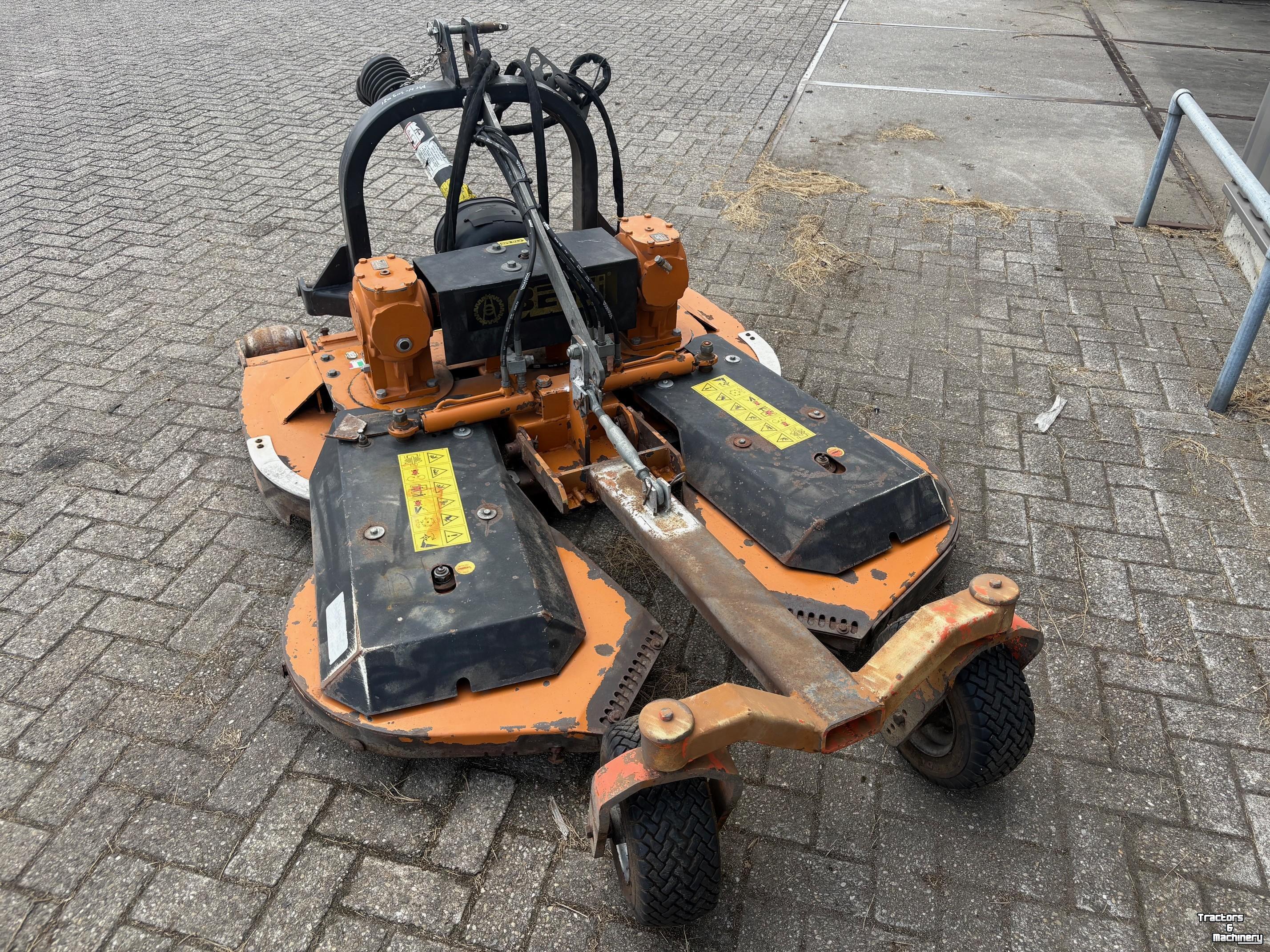 Flail mower Berti Vary 140-245 60