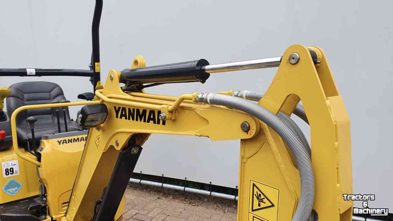 Excavator tracks Yanmar VIO 12 Nieuw overjarig!