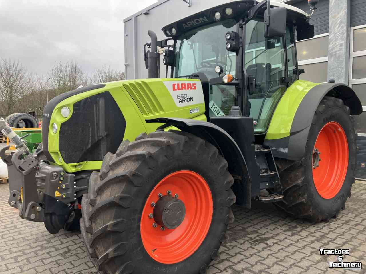 Tractors Claas Arion 650 CEBIS